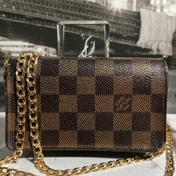 Authentic Louis Vuitton Damier Bifold Zippy Wallet - Picture 3 of 16